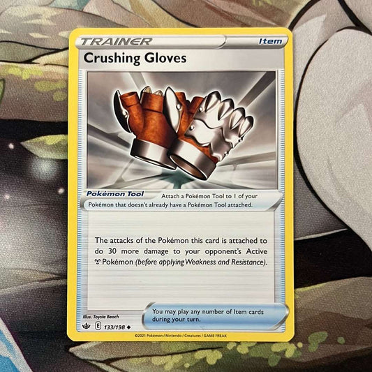 Crushing Gloves 133/198 - Chilling Reign Trainer uncommon (Non-Holo)o